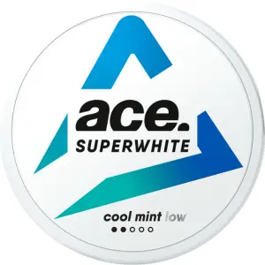 Close-up of Ace Cool Mint Low Slim Snus Can - Sleek Design with Refreshing Mint Flavor